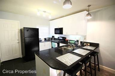 Main picture of 1433 NW 3rd Ave