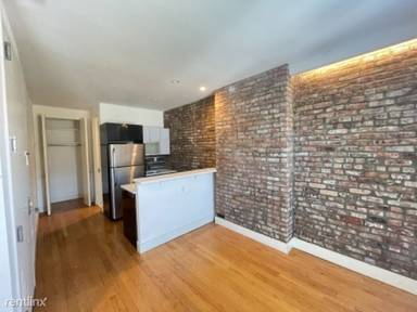 Main picture of 252 Schenectady Ave