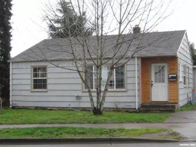Main picture of 621 NW Kings Blvd