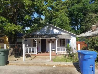 Main picture of 1221 King St