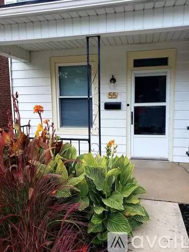 Main picture of 55 W Maple St