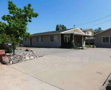 Main picture of 396 S Camp Rd