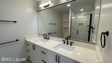 Main picture of 1221 Van Apartments