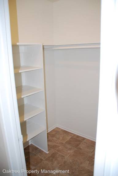 Main picture of 2951 Albany Dr