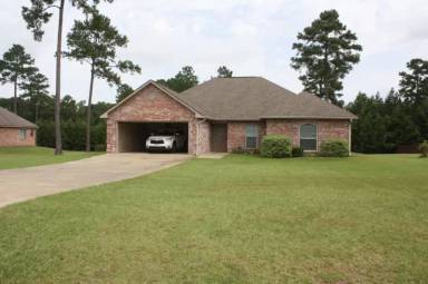 Main picture of 110 James Dr