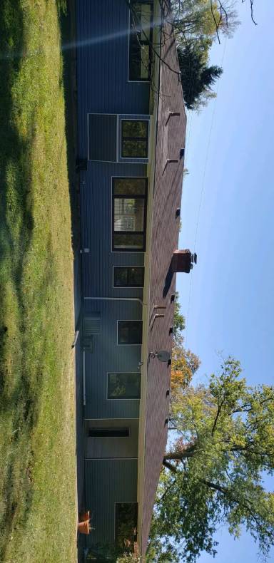 Main picture of 7530 N Pisgah Dr