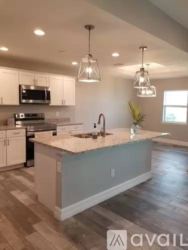 Main picture of 146 Ingram Blvd