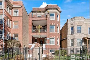 Main picture of 1312 W Winnemac Ave