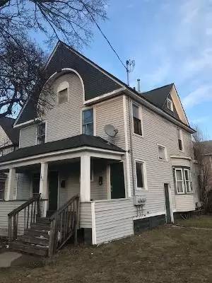 Main picture of 1427 Portage St