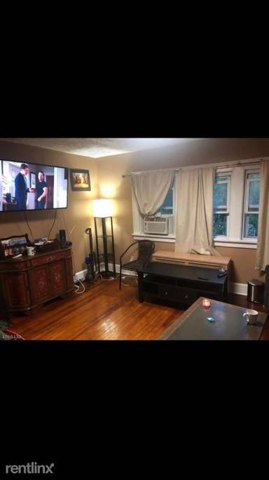 Main picture of 11 Washington Ave