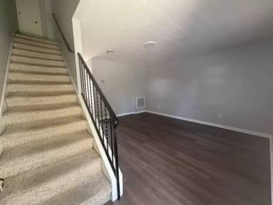 Main picture of 110 Townhouse Dr