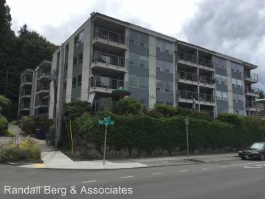 Main picture of 2200 Alki Ave SW