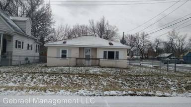Main picture of 1216 Norton St