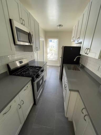 Main picture of 2410 Chestnut St