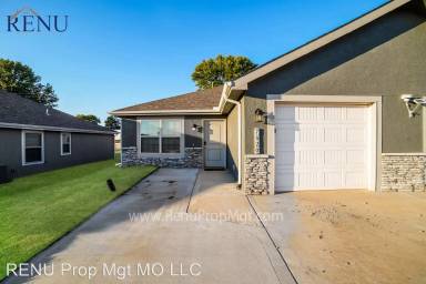 Main picture of 7420 Maybrook Dr