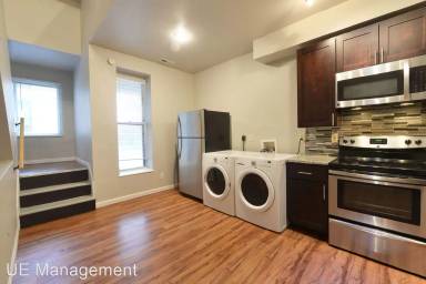 Main picture of 1016 Marion St