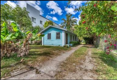 Main picture of 7536 NE 1st Ave