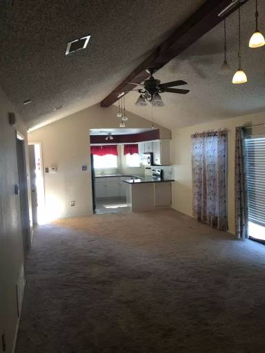 Main picture of 10 Buttercup Dr