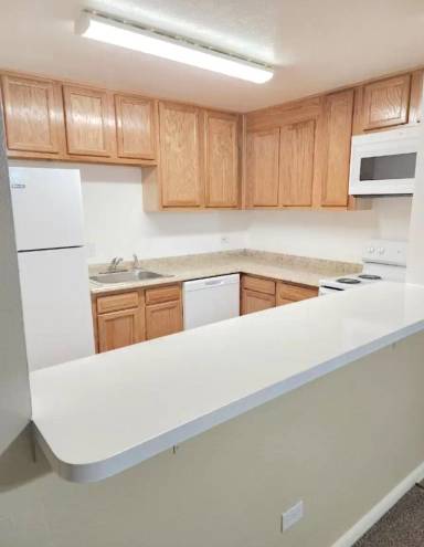 Main picture of McKenzie Apartments