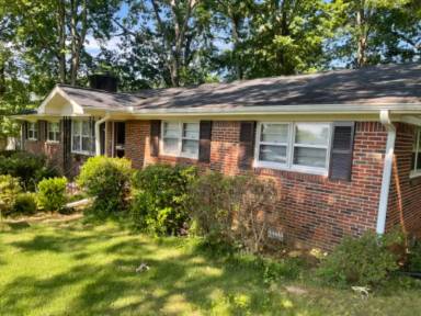Main picture of 2040 Alpine Dr