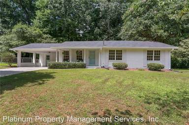 Main picture of 1290 Pine Valley Ct