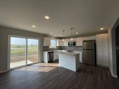 Main picture of 1-14 Megan Ct Homes