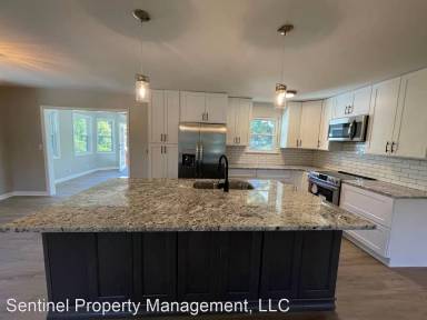 Main picture of 204 Keith Rd