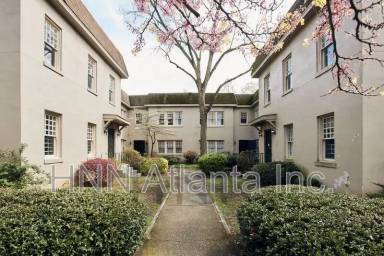 Main picture of First Park Apartments