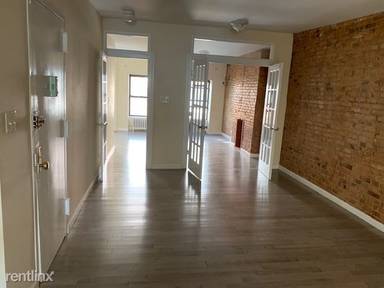 Main picture of 2211 3rd Ave