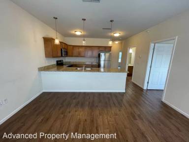 Main picture of 923 Thurston St