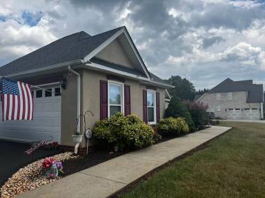 Main picture of 1263 Somerset Dr