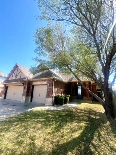 Main picture of 9800 SW 28th St