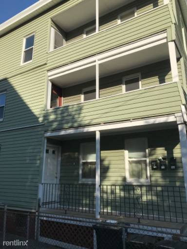 Main picture of 11 Watson St