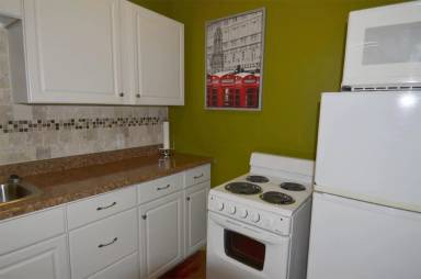 Main picture of 609 Herring Ave