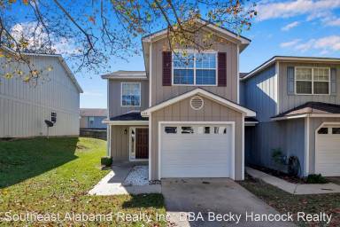 Main picture of 111 Commons Dr