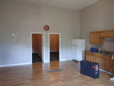 Main picture of 27 W Columbus St