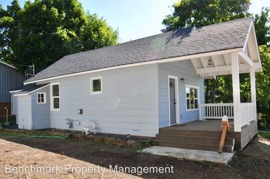 Main picture of 910 N D St