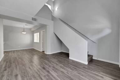 Main picture of 496 Baby Eagle St