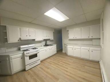 Main picture of 360 Market St