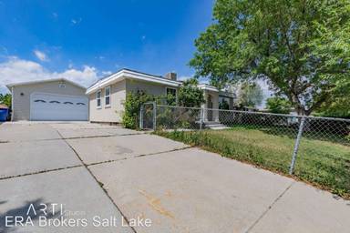 Main picture of 3467 W Valley Heights Dr