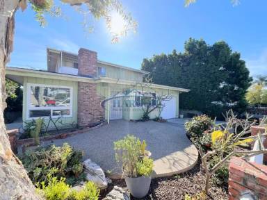 Main picture of 718 S Leland St