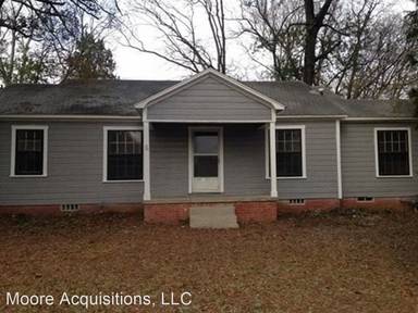 Main picture of 221 Leonard Dr