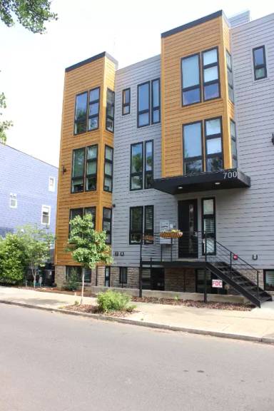 Main picture of 700 16th St NE