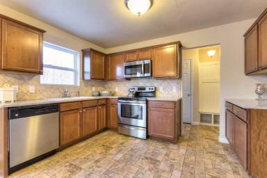 Main picture of 101 Grandview