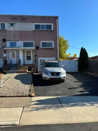 Main picture of 2129 Ravenwood Rd