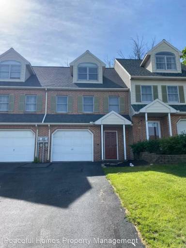 Main picture of 57 Ironstone Dr