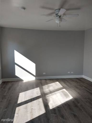 Main picture of 4241 N Kenmore Ave