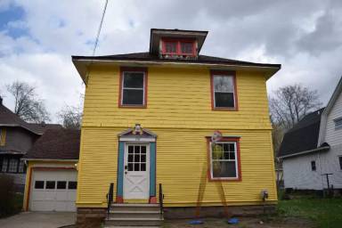 Main picture of 770 W Washington Ave