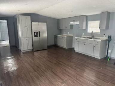 Main picture of 21575 Russell Dr