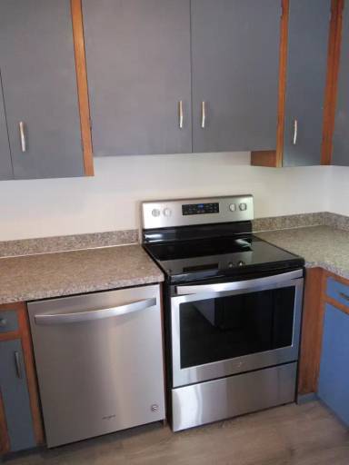 Main picture of 903 Cunningham Ln S